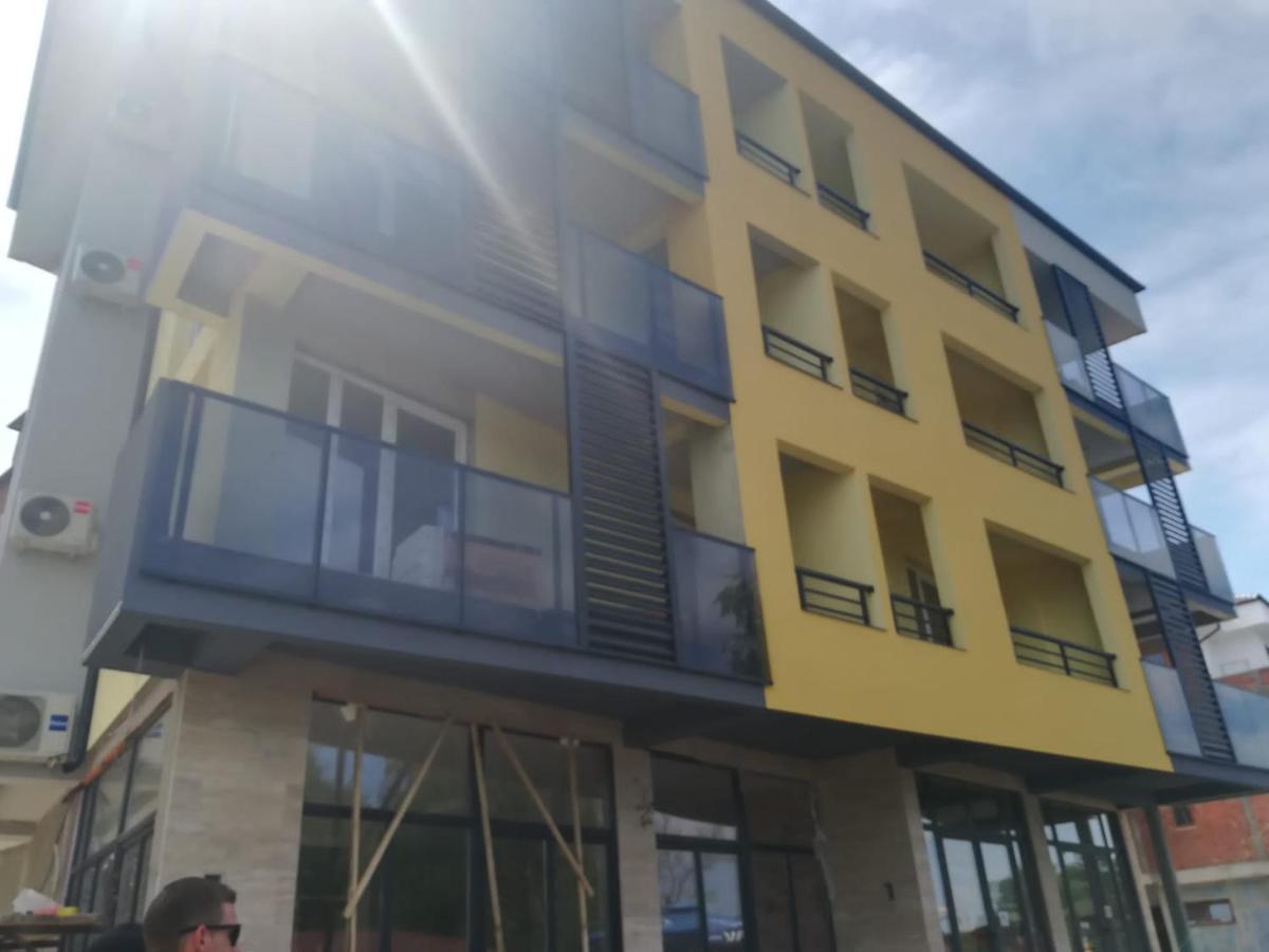 Venezia Apartman Aparthotel Veliko Gradiste Luaran gambar